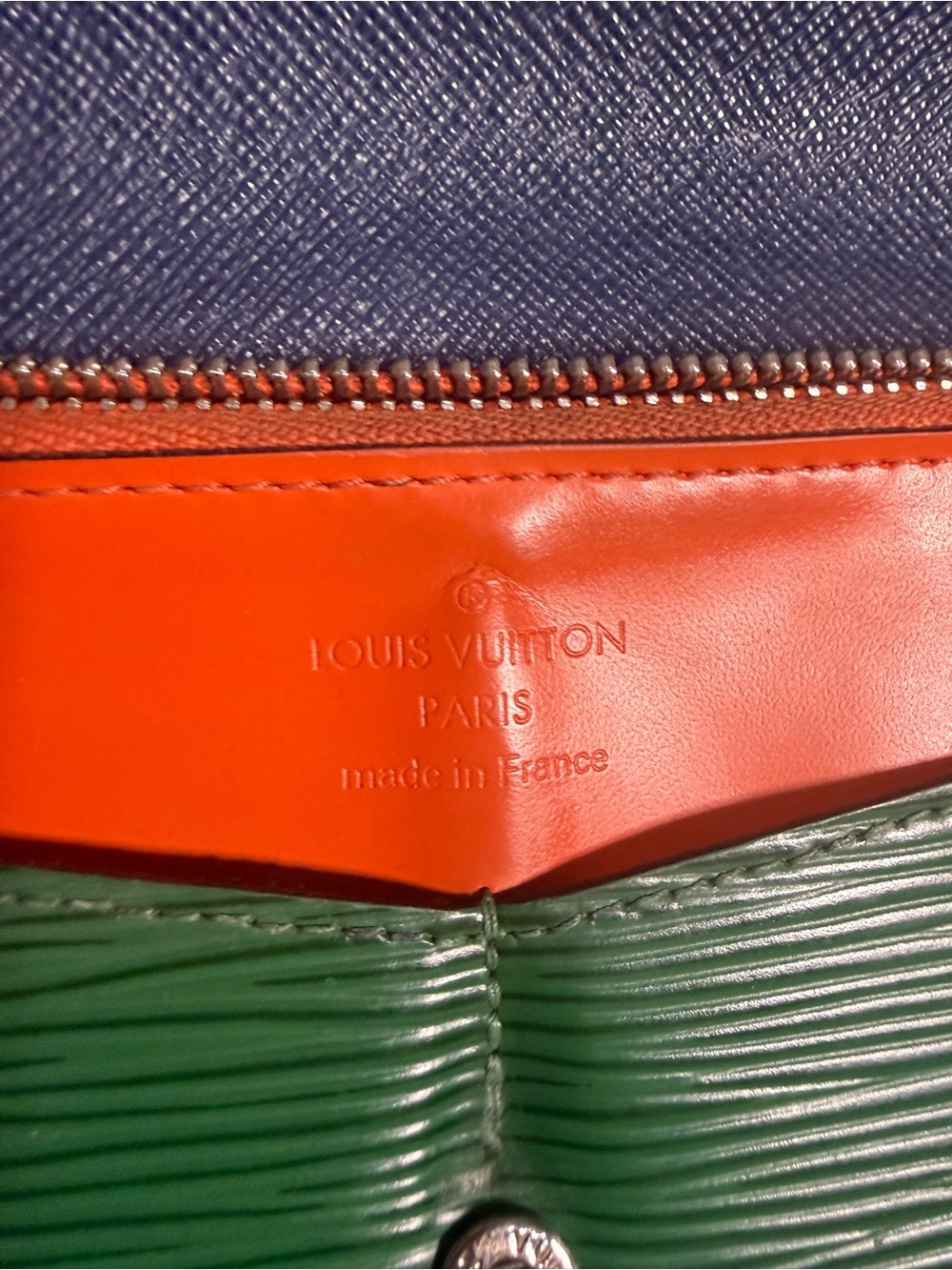 Louis Vuitton Vintage Epi Toledo Blue Borneo Green Long Wallet Authenticated - Picture 10 of 11